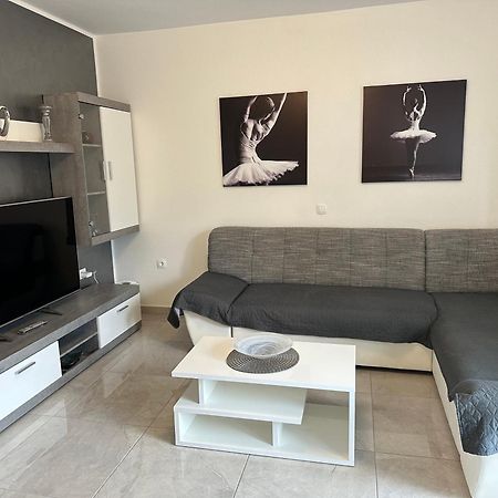 Villa Nina Baska Экстерьер фото