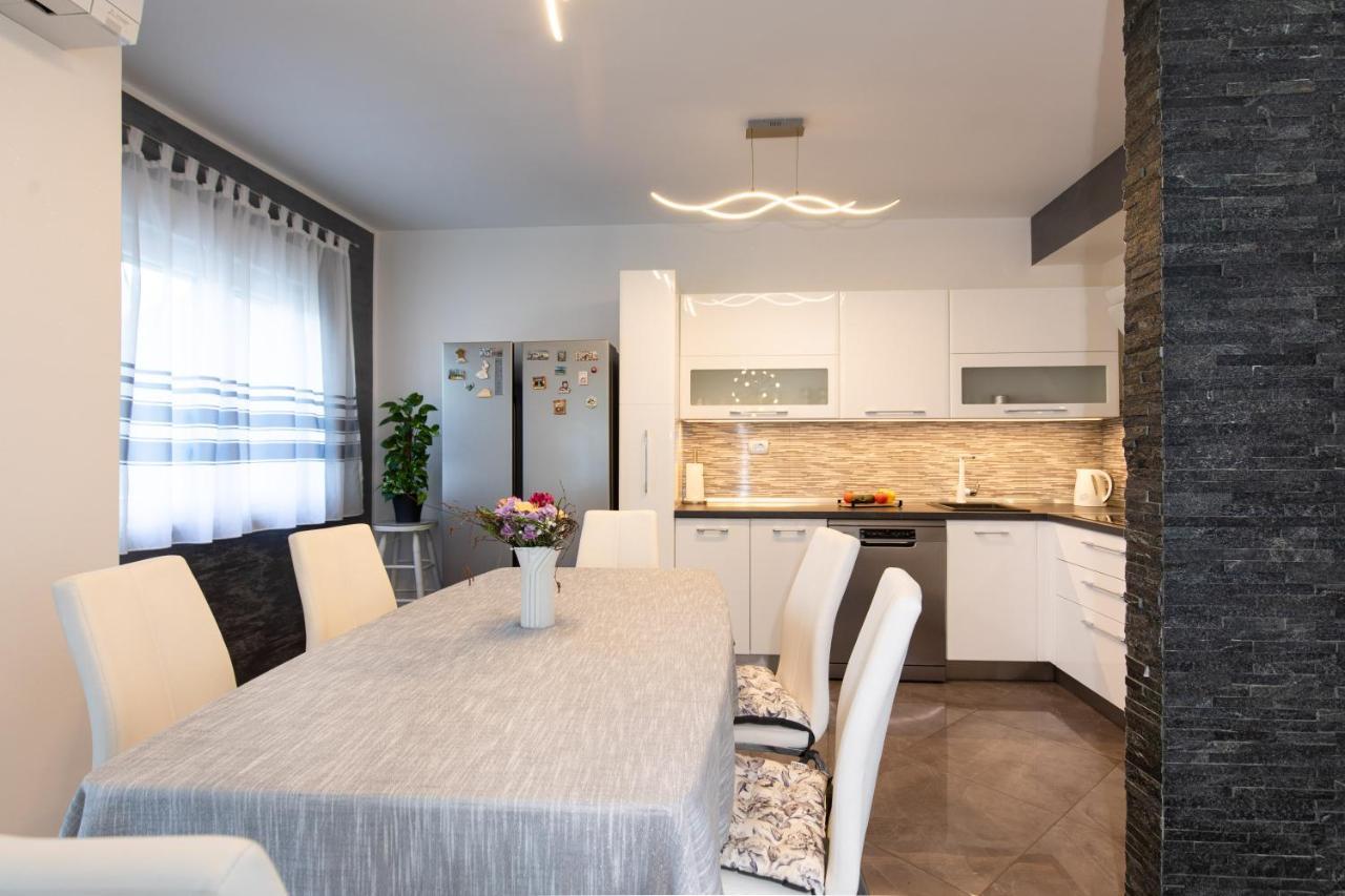 Villa Nina Baska Экстерьер фото